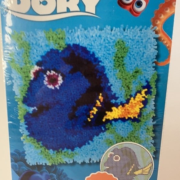 Disney Pixar Finding Dory Latch Hook Kit Crafts Kids - Picture 3 of 11
